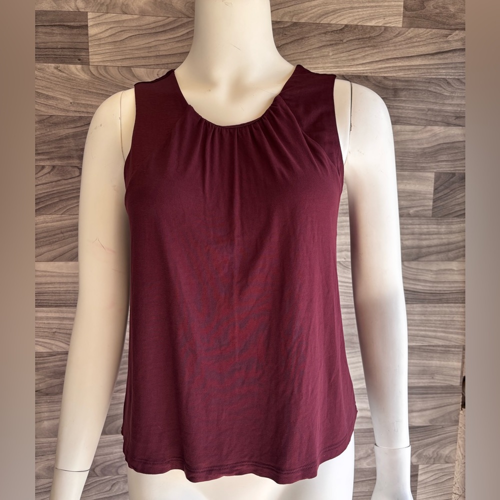 Banana Republic Red Sleeveless Relaxed Tank Top